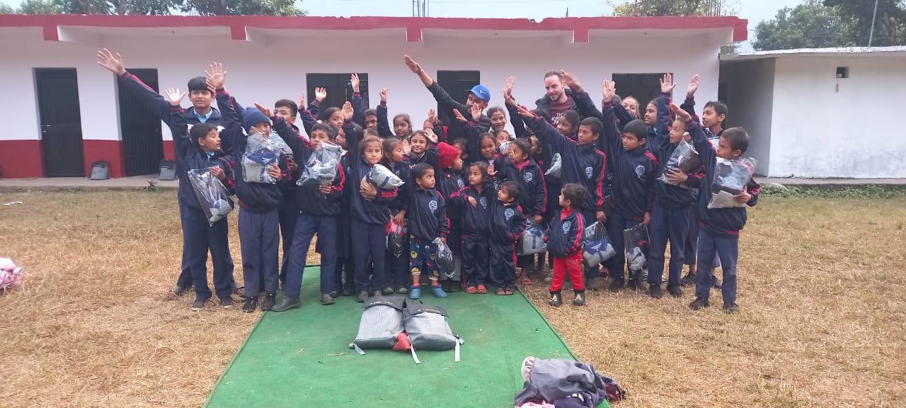 Distribution des uniformes
