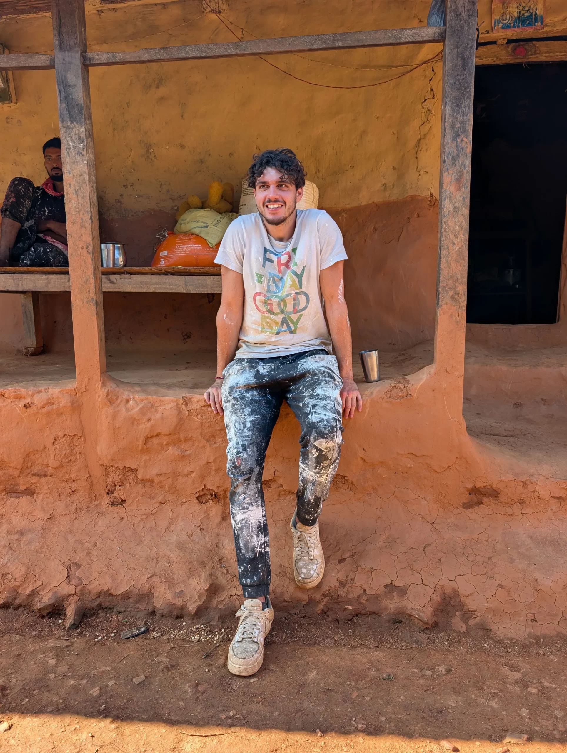 Temps d’échange et de parole devant l’école